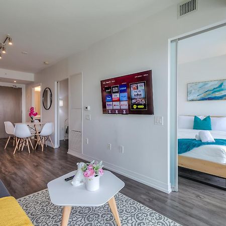 Panorama Suites Downtown Торонто Экстерьер фото