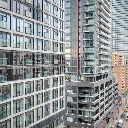 Panorama Suites Downtown Торонто Экстерьер фото