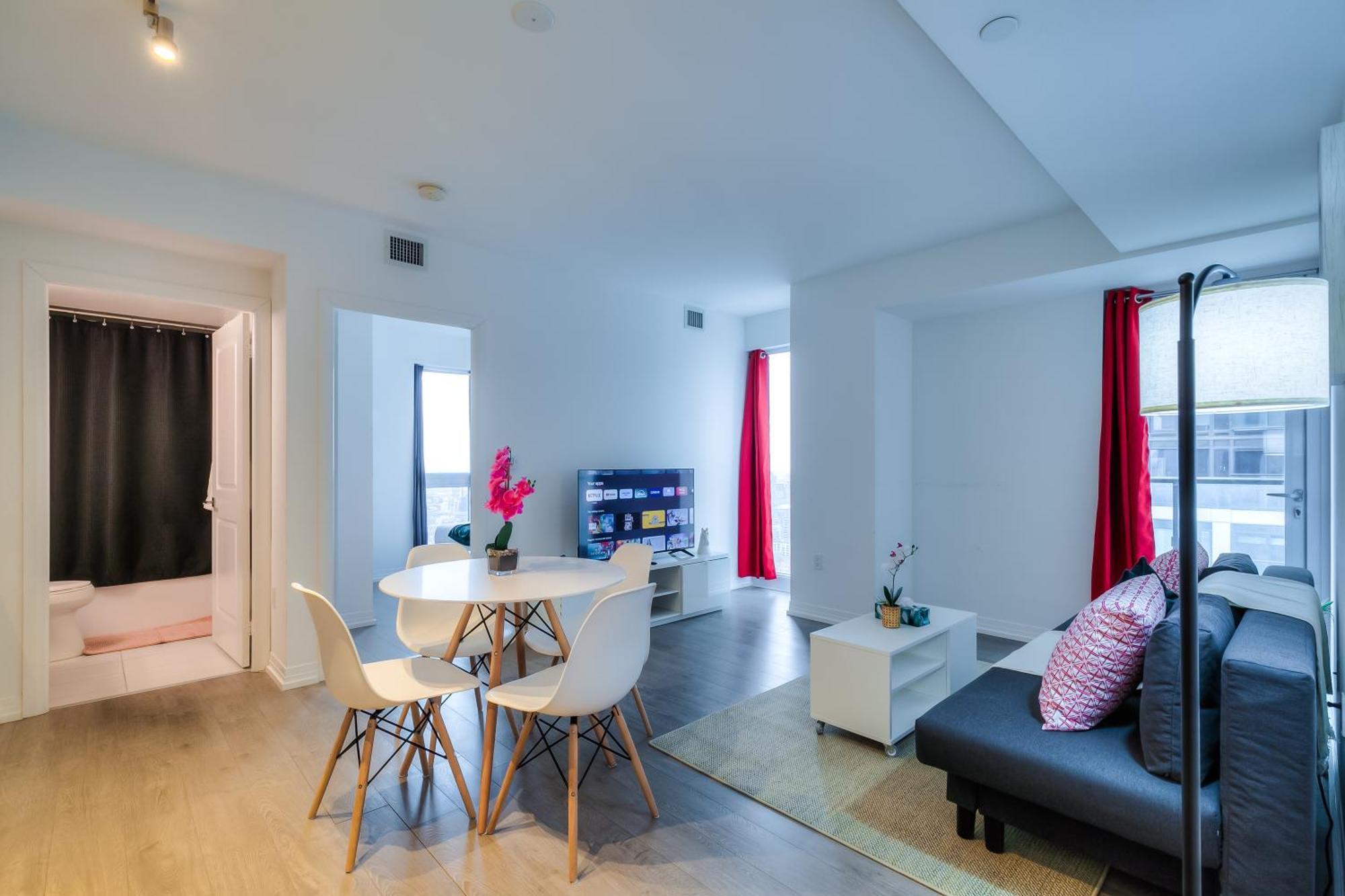 Panorama Suites Downtown Торонто Экстерьер фото