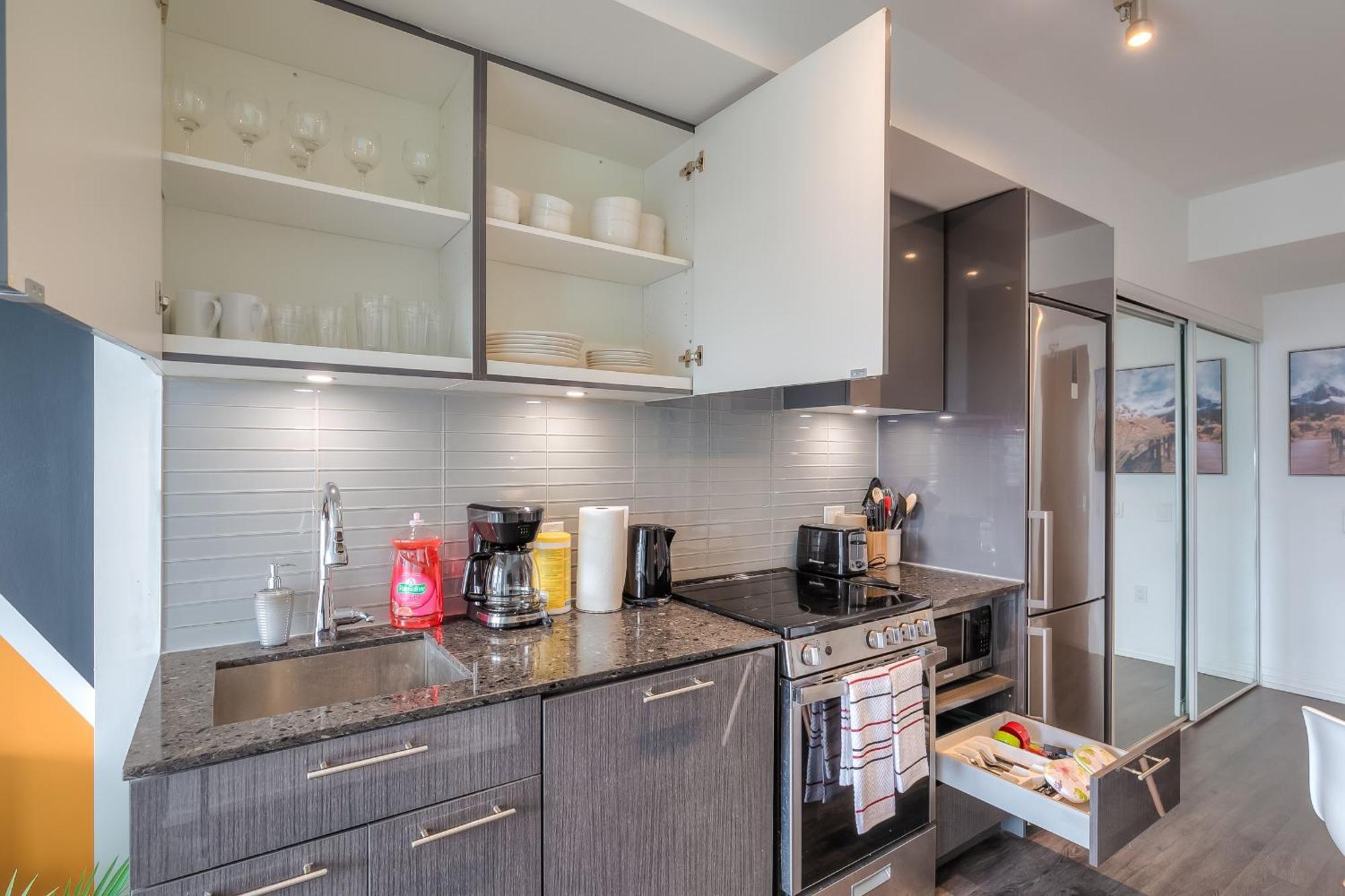 Panorama Suites Downtown Торонто Экстерьер фото