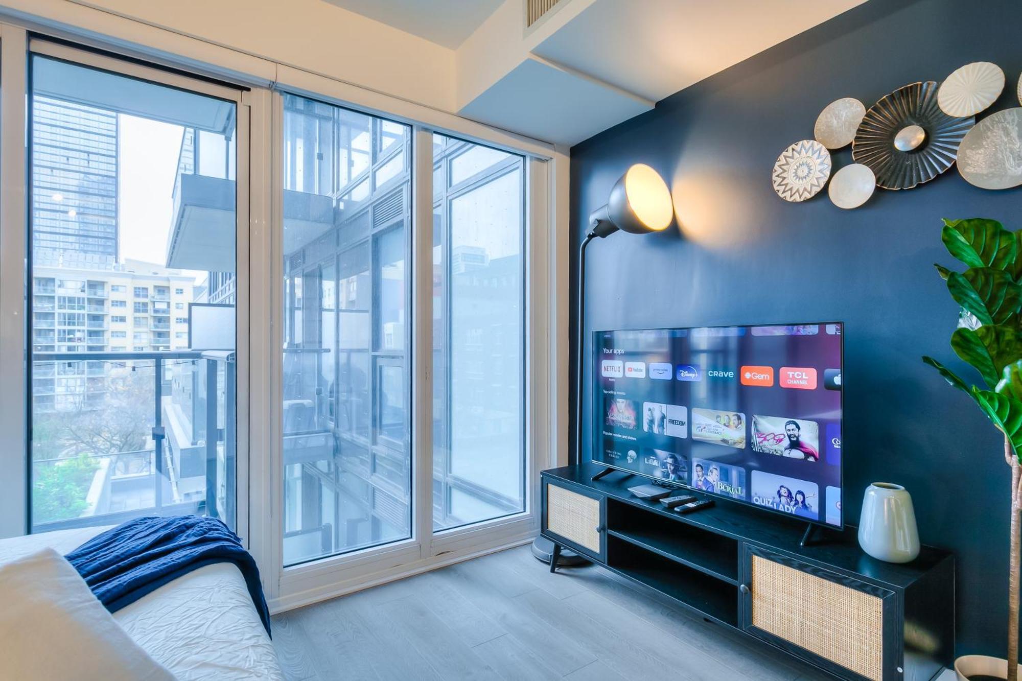 Panorama Suites Downtown Торонто Экстерьер фото