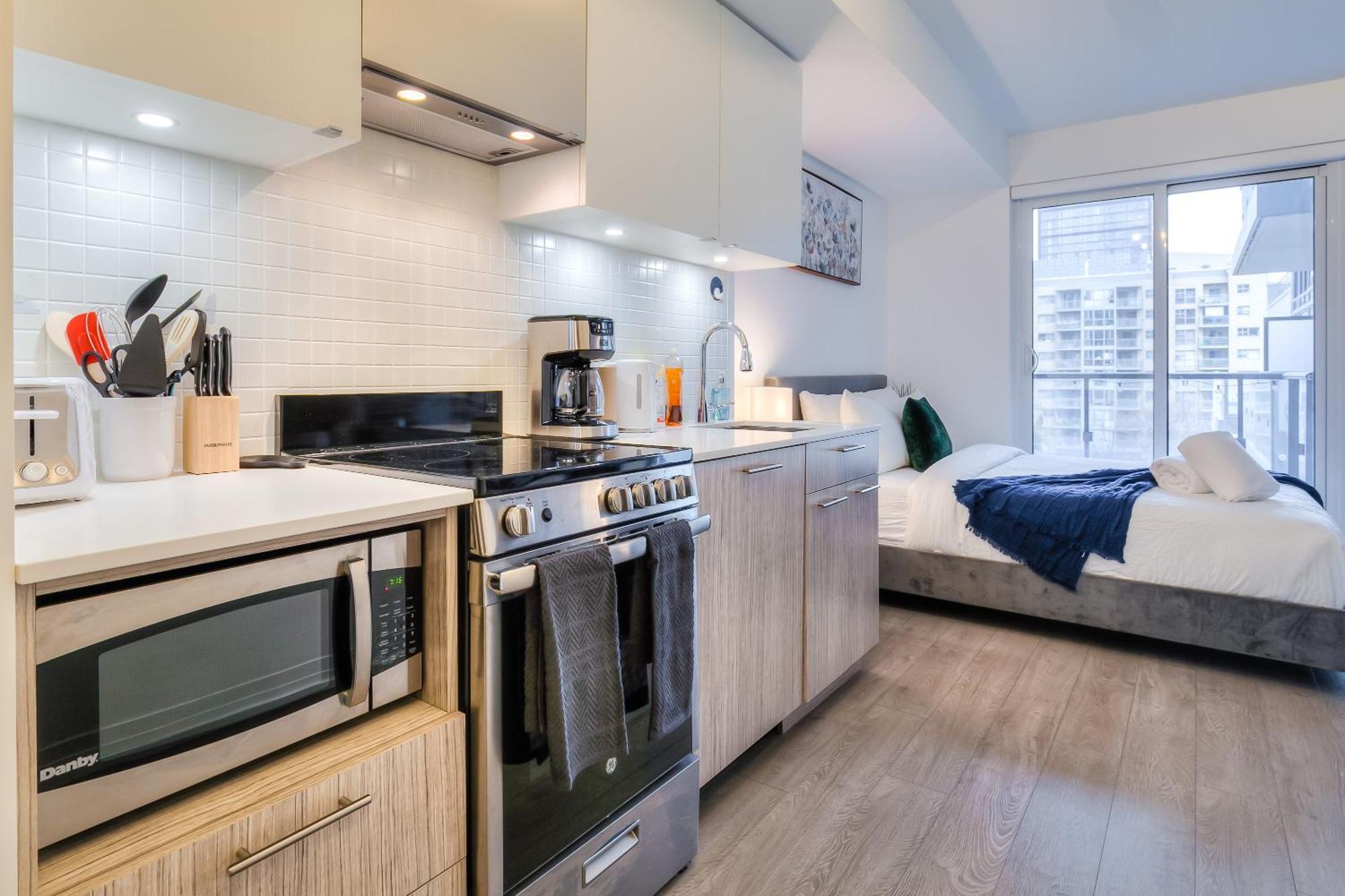 Panorama Suites Downtown Торонто Экстерьер фото