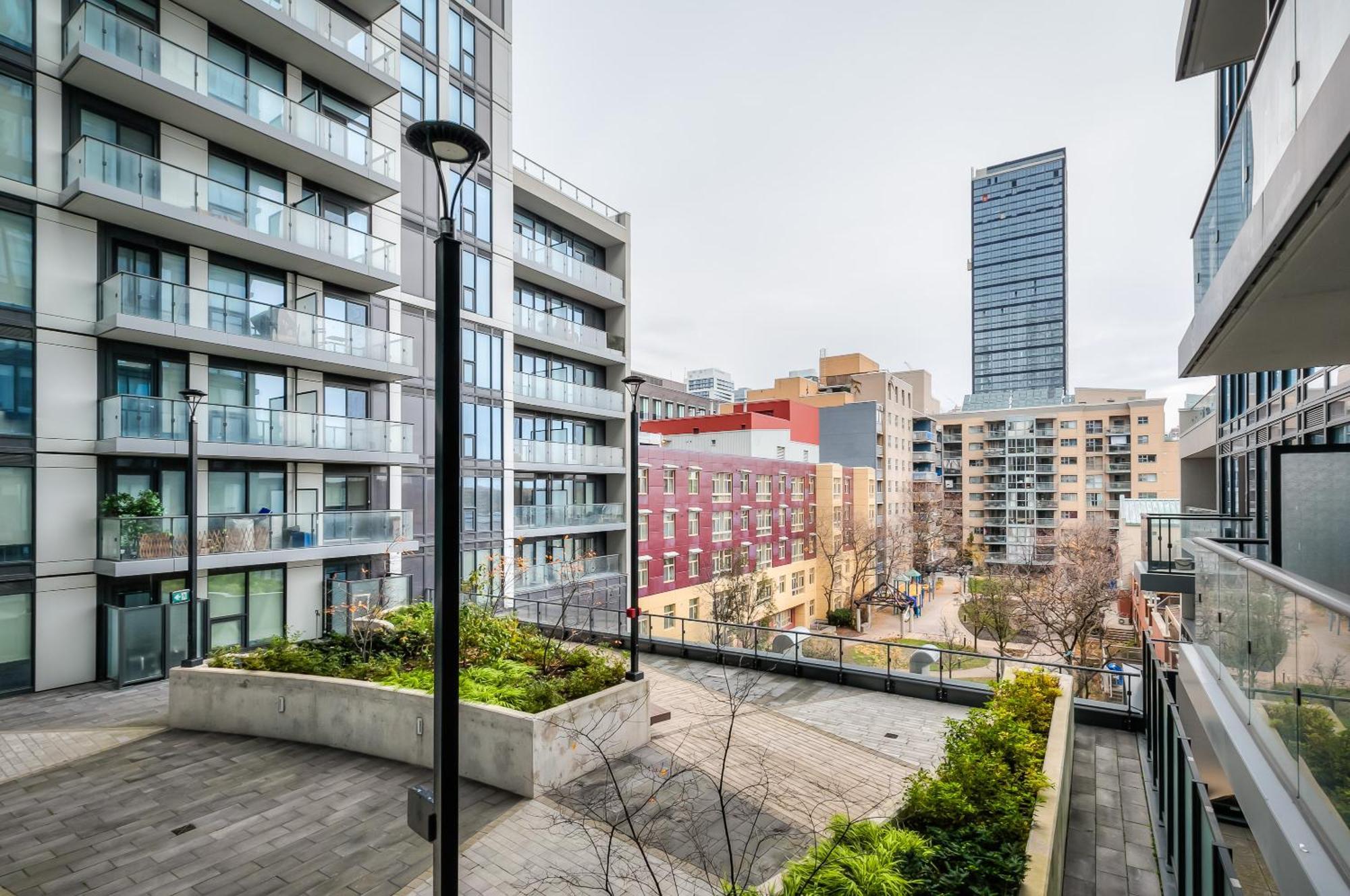 Panorama Suites Downtown Торонто Экстерьер фото