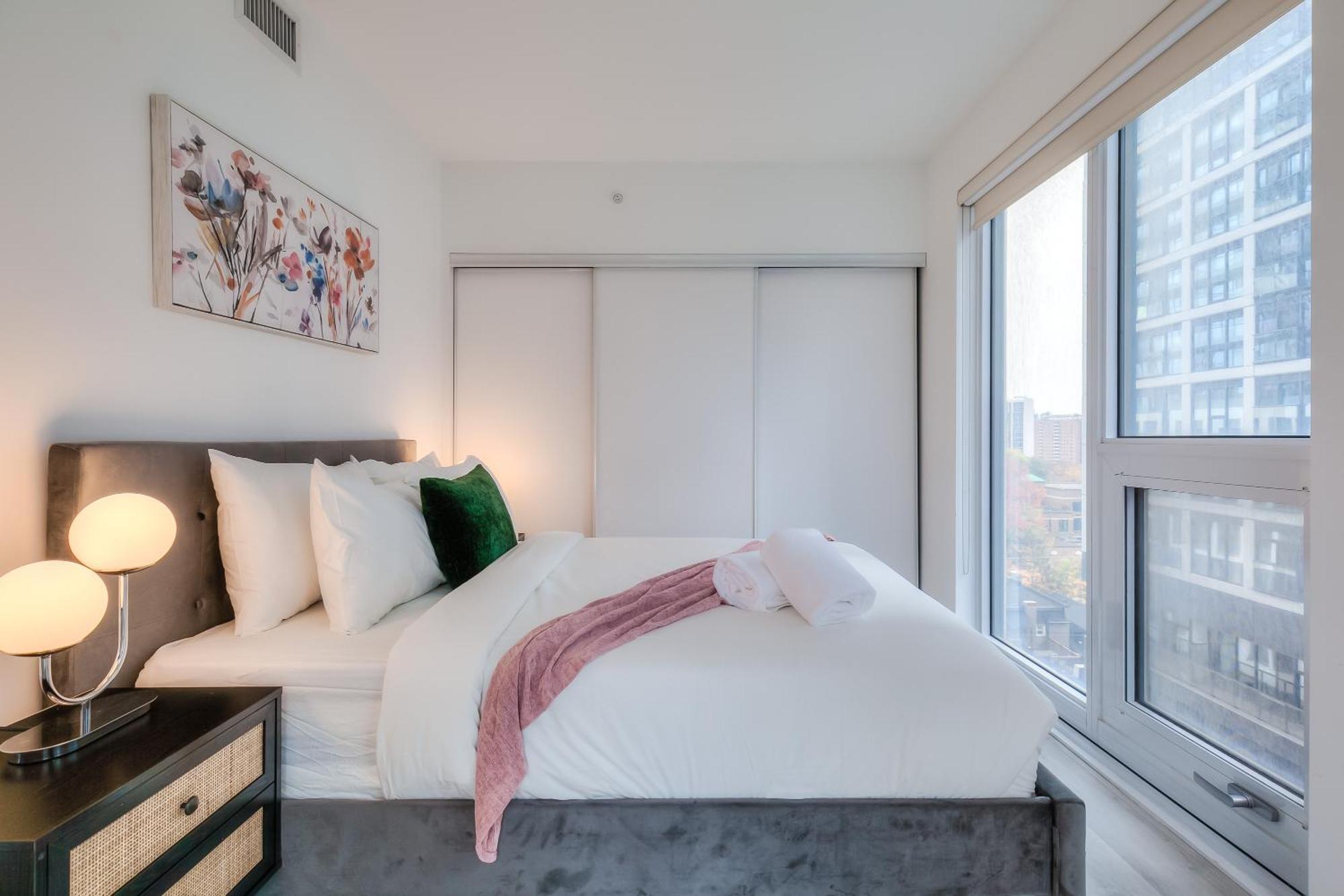 Panorama Suites Downtown Торонто Экстерьер фото