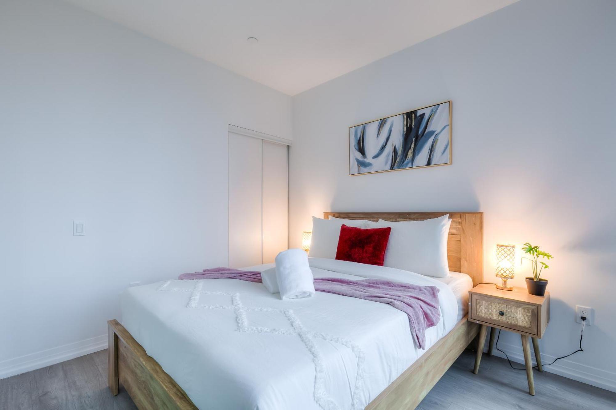 Panorama Suites Downtown Торонто Экстерьер фото