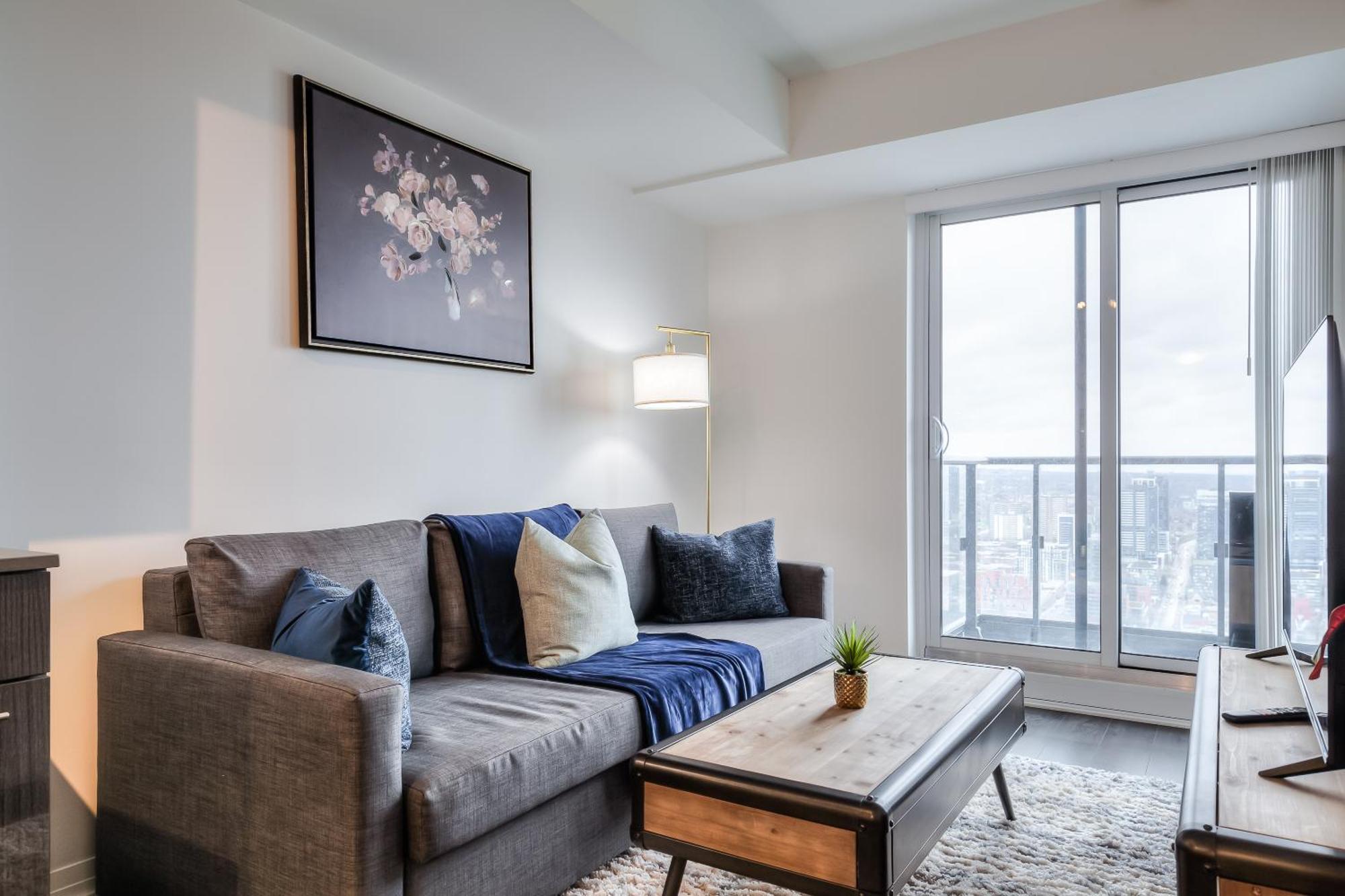 Panorama Suites Downtown Торонто Экстерьер фото