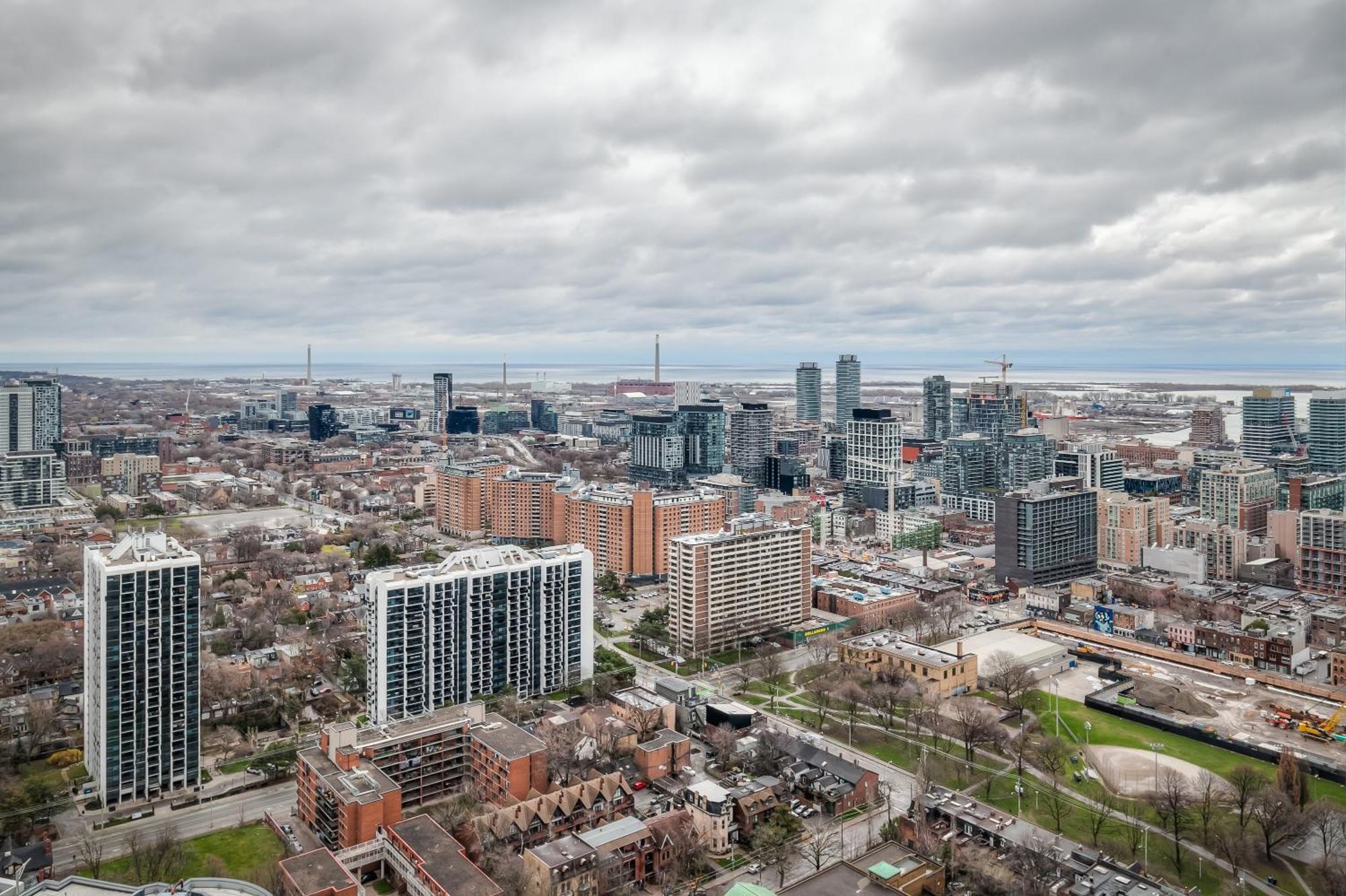 Panorama Suites Downtown Торонто Экстерьер фото