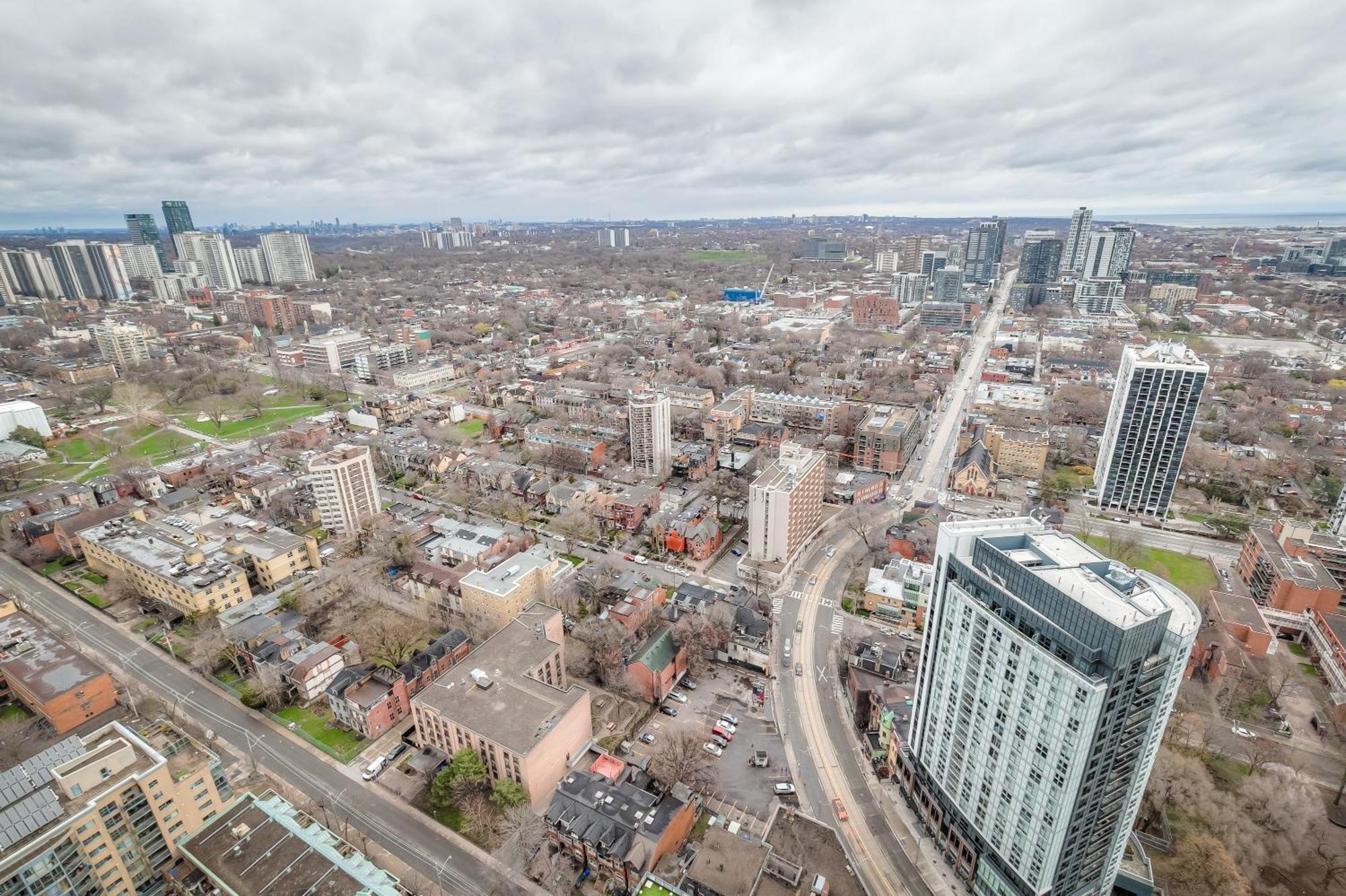 Panorama Suites Downtown Торонто Экстерьер фото